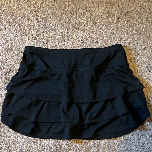 Athleta Dresses & Skirts - Athleta skort like new size S